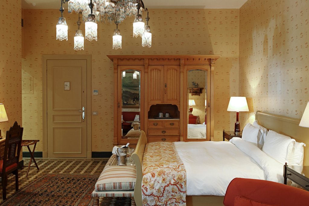 Guest photo