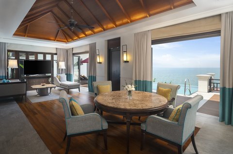 2 Bedroom Beachfront Pool Villa Living Room