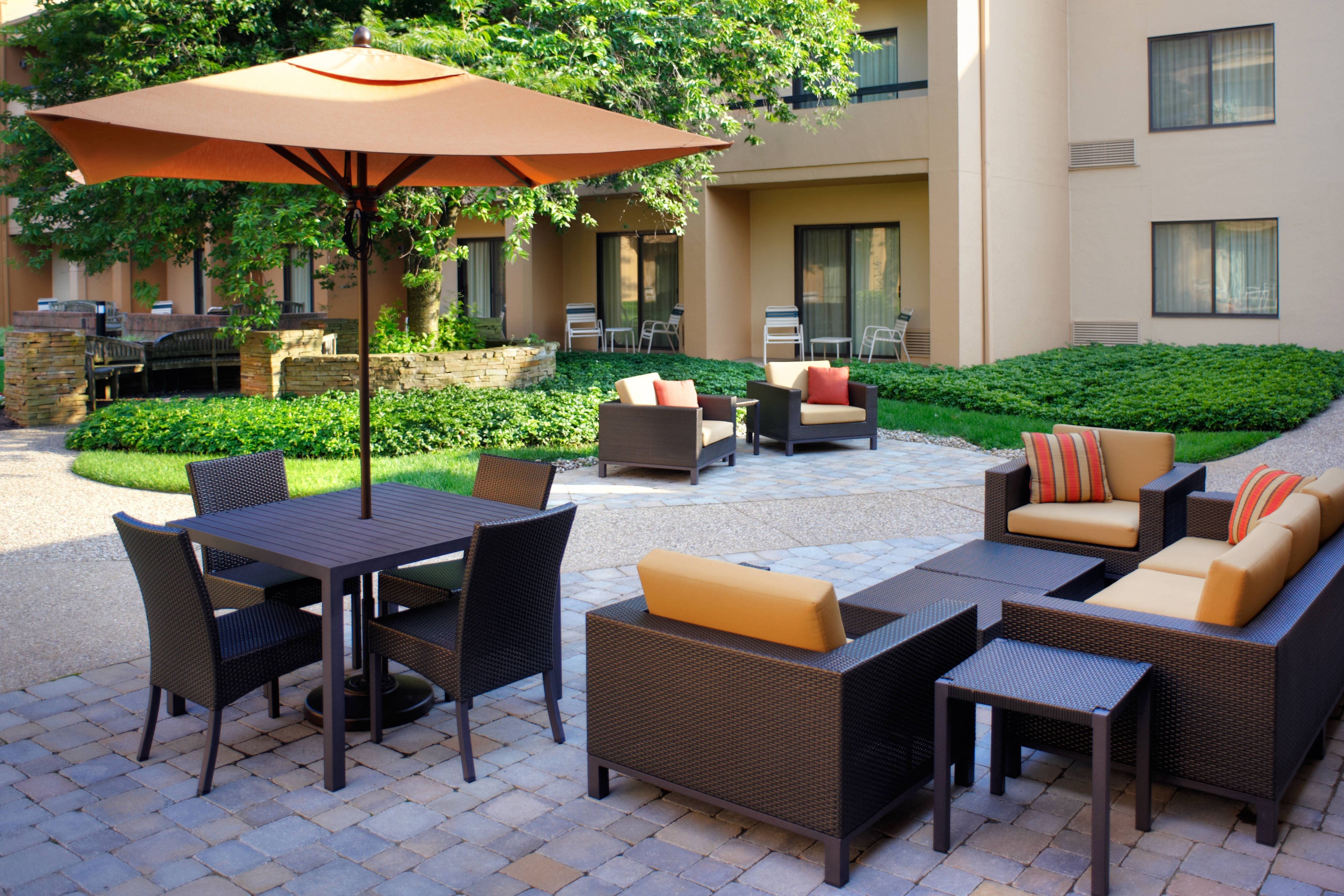 Courtyard Lexington North