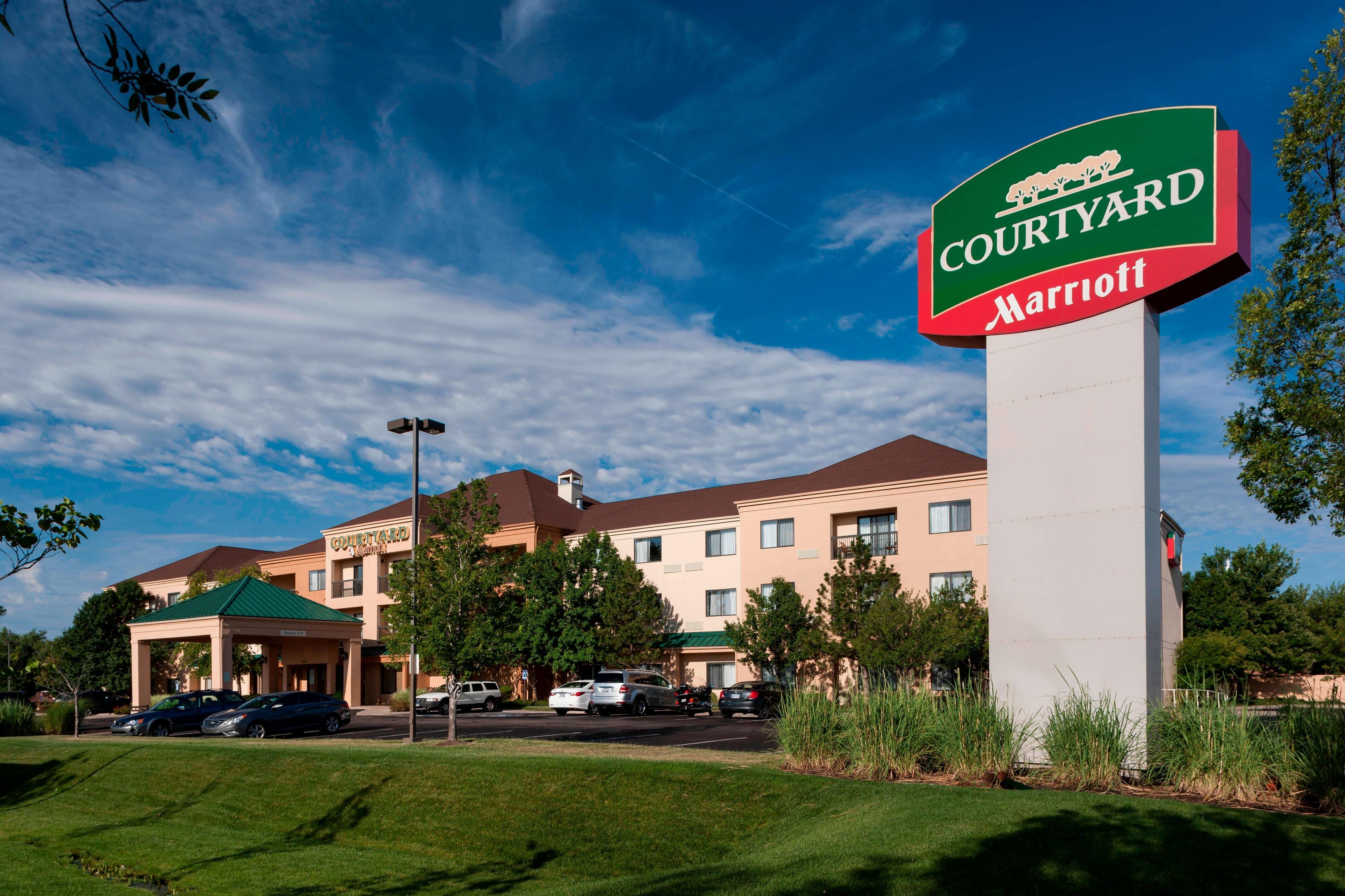 Courtyard Wichita East