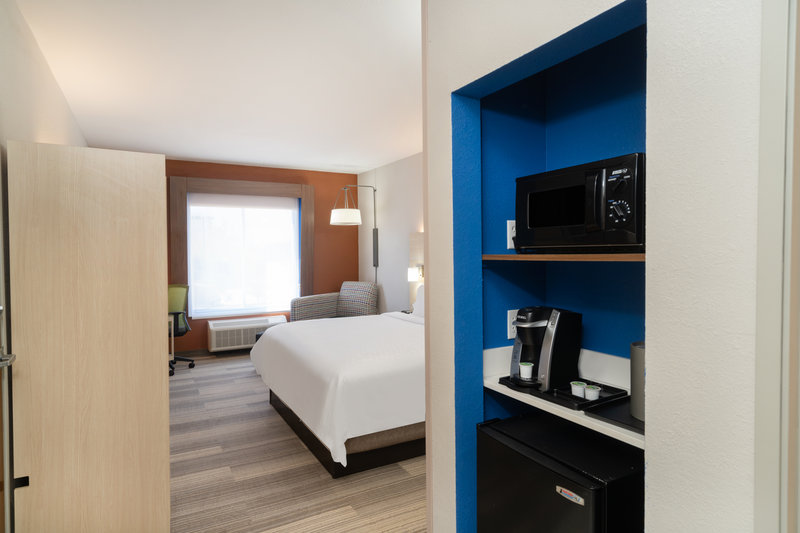 HOLIDAY INN EXP STES MAGEE