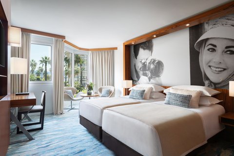 Deluxe Guest Room - Garden View