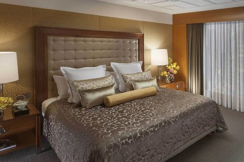 Club Mandarin Room