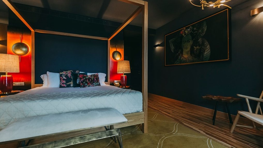 Guest photo
