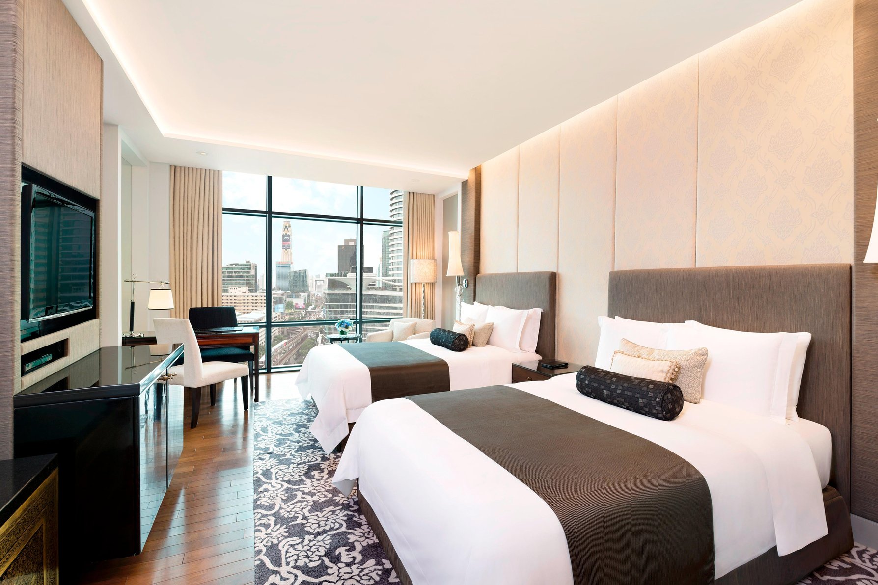 The St. Regis Bangkok Room Type - Grand Deluxe Skyline, Guest room, 2 Queen, Skyline view