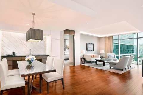 Legacy Suite - Living Area