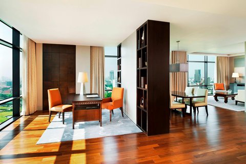 Grand Astor Suite - Living Area