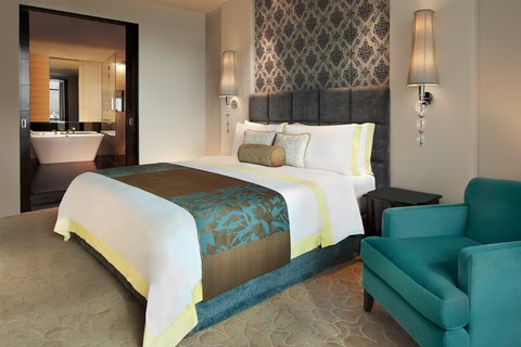 Suite - King Bedroom
