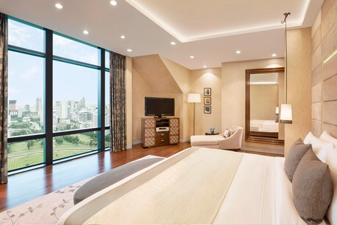King Royal Suite