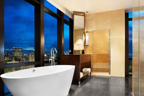 Royal Suite - Bathroom