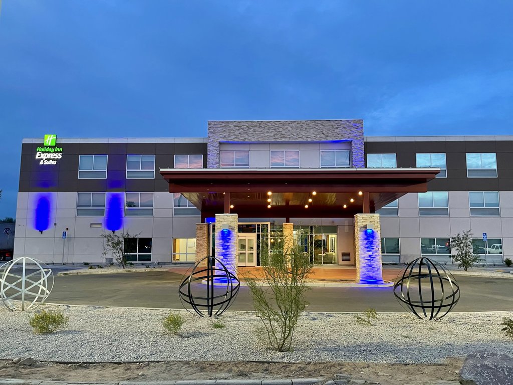 Discover Blythe from our hotel just minutes away to attractions.