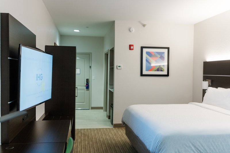 HOLIDAY INN EXPRESS ANDALUSIA