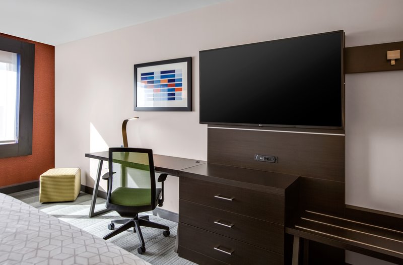 Holiday Inn Express and Suites Sanford- Lake Mary