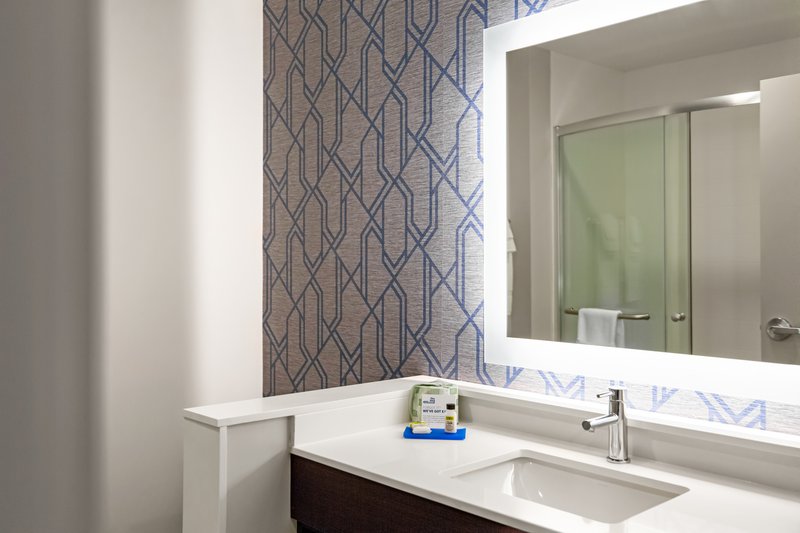 Holiday Inn Express and Suites Sanford- Lake Mary