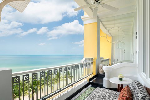 Emerald Bay Front Guest Room - Balcony