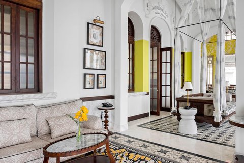 Lamarck House - Living Area