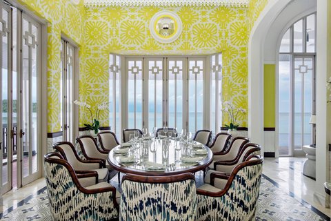 Lamarck House - Dining Area