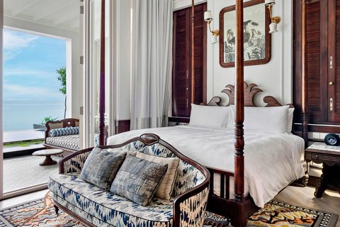 Lamarck House - Master Bedroom