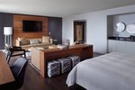 Governor Suite, Concierge level, Larger Suite, 1 King Murphy, Sofa bed