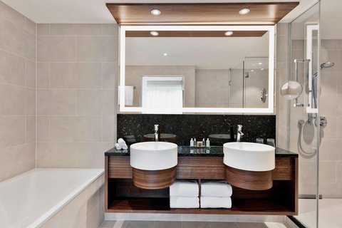 Park Suite - Bathroom