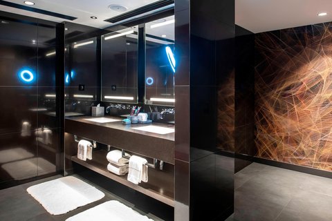 Fantastic Suite Bathroom