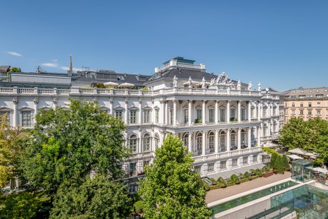 Habitación - Vista al Palacio Coburgo