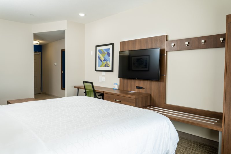 Holiday Inn Express and Suites Lubbock Central – Univ Area