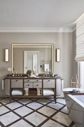 Rosewood Vienna Deluxe Suite Bathroom