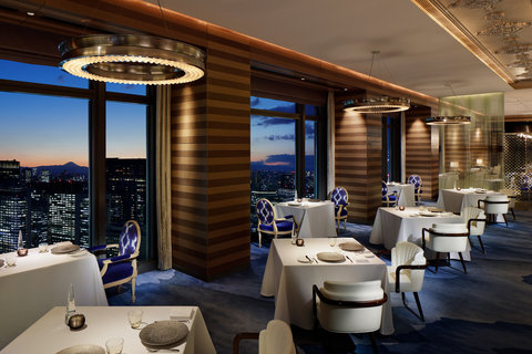 Signature - French fine dining Interior 2