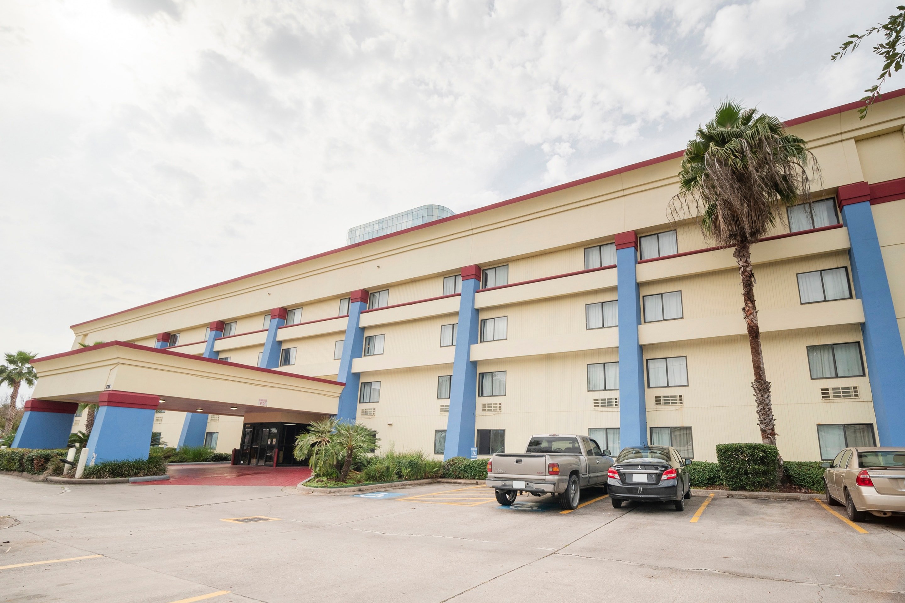 The Grand Tuscany Hotel