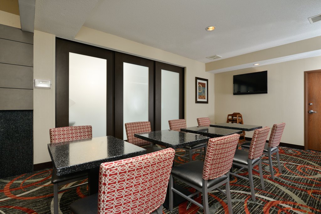 Holiday Inn Express BOSTON-MILFORD, Worcester