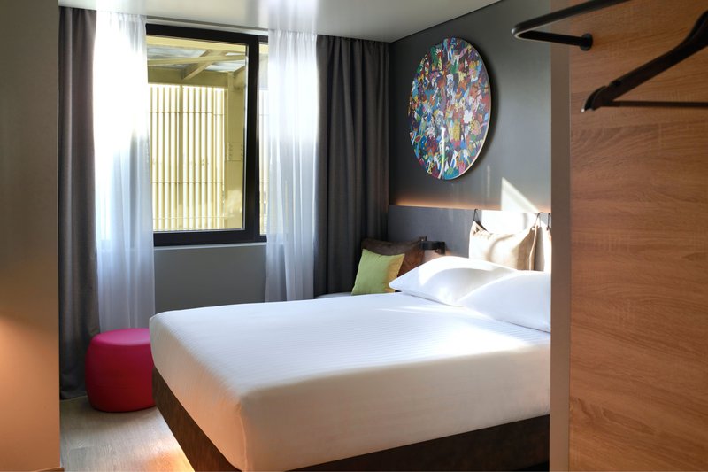 Guest room, 1 Queen, City view