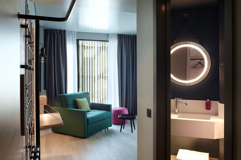 Center stage Triple Room