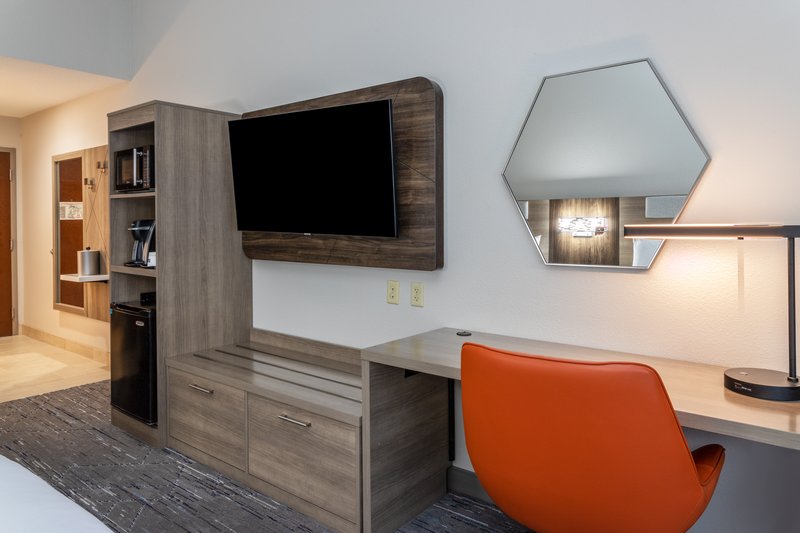 HOLIDAY INN EXP CRYSTAL RIVER