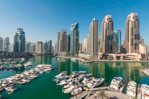 Vistas al puerto deportivo de Dubai