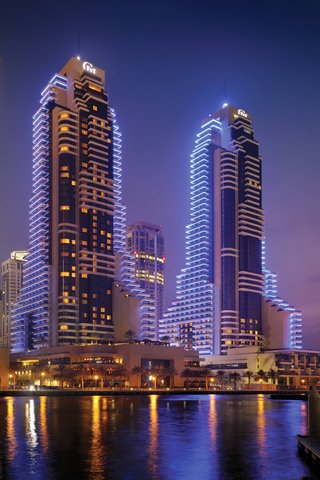Vistas al puerto deportivo de Dubai