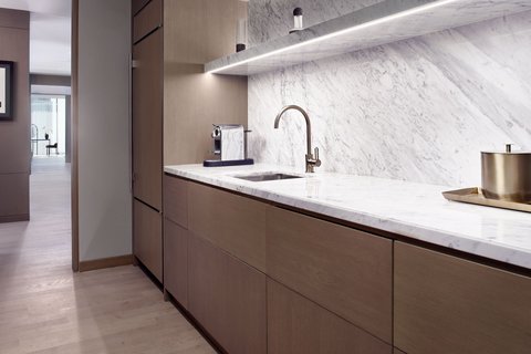 Royal Suite Butler’s Pantry