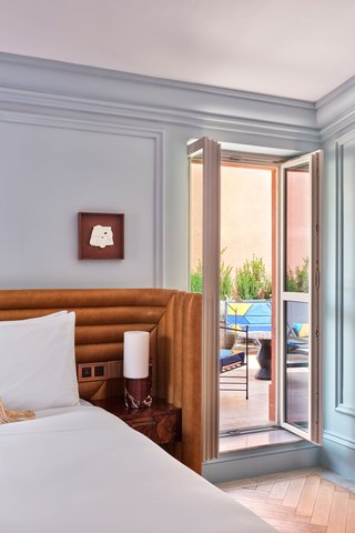 Mega Suite