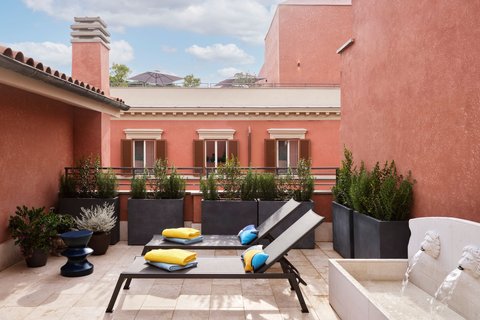 Mega Suite - Terrace
