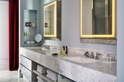 Wow Suite - Bathroom