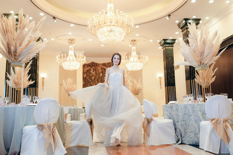 Celebra una boda muy especial en nuestro Salón Albéniz