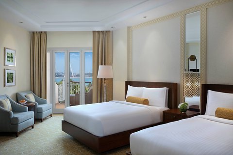 Twin/Twin Club Ocean View