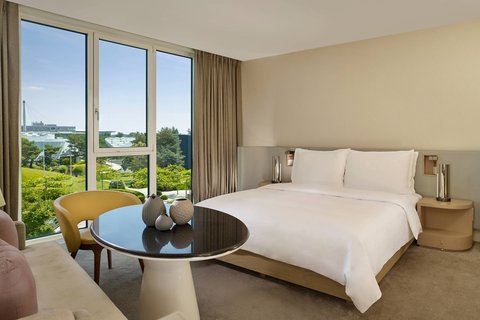 King Guest Room Autostadt