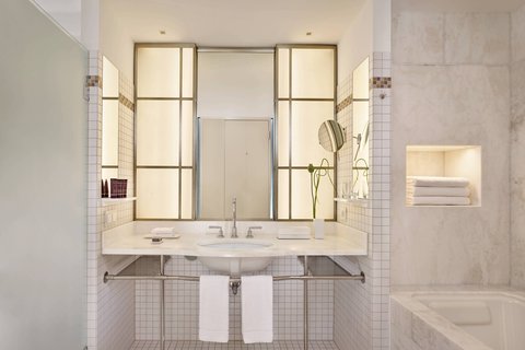 Guest room Bathroom