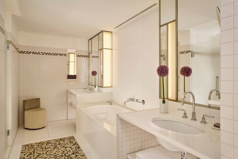 Baño de la suite Executive - Bañera