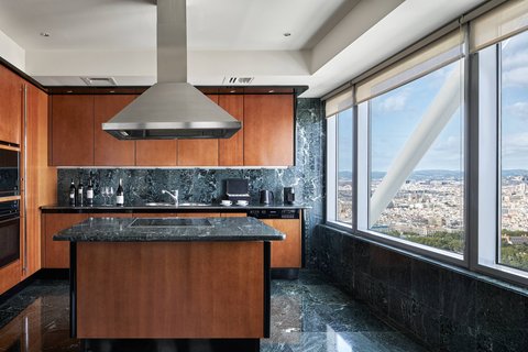 Penthouse Suite Kitchen