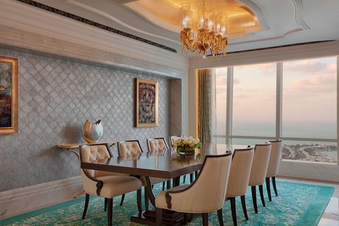Al Manhal Suite Dining Room