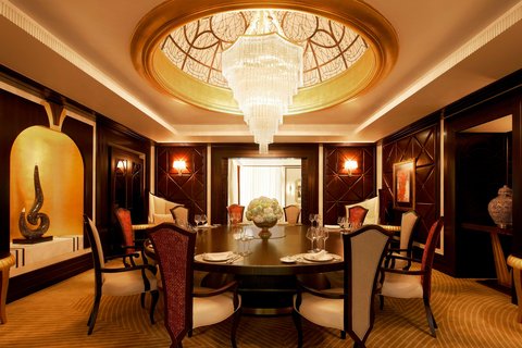 Suite Abu Dhabi, comedor