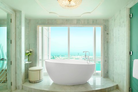 Baño de la suite Grand Deluxe - Bañera