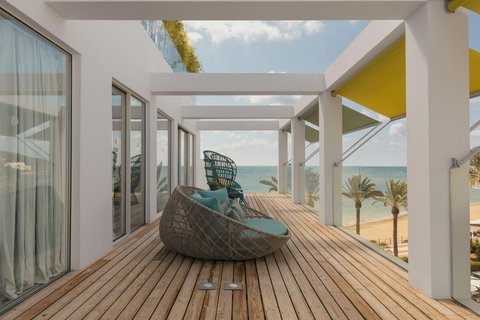 E WOW Suite - Terrace
